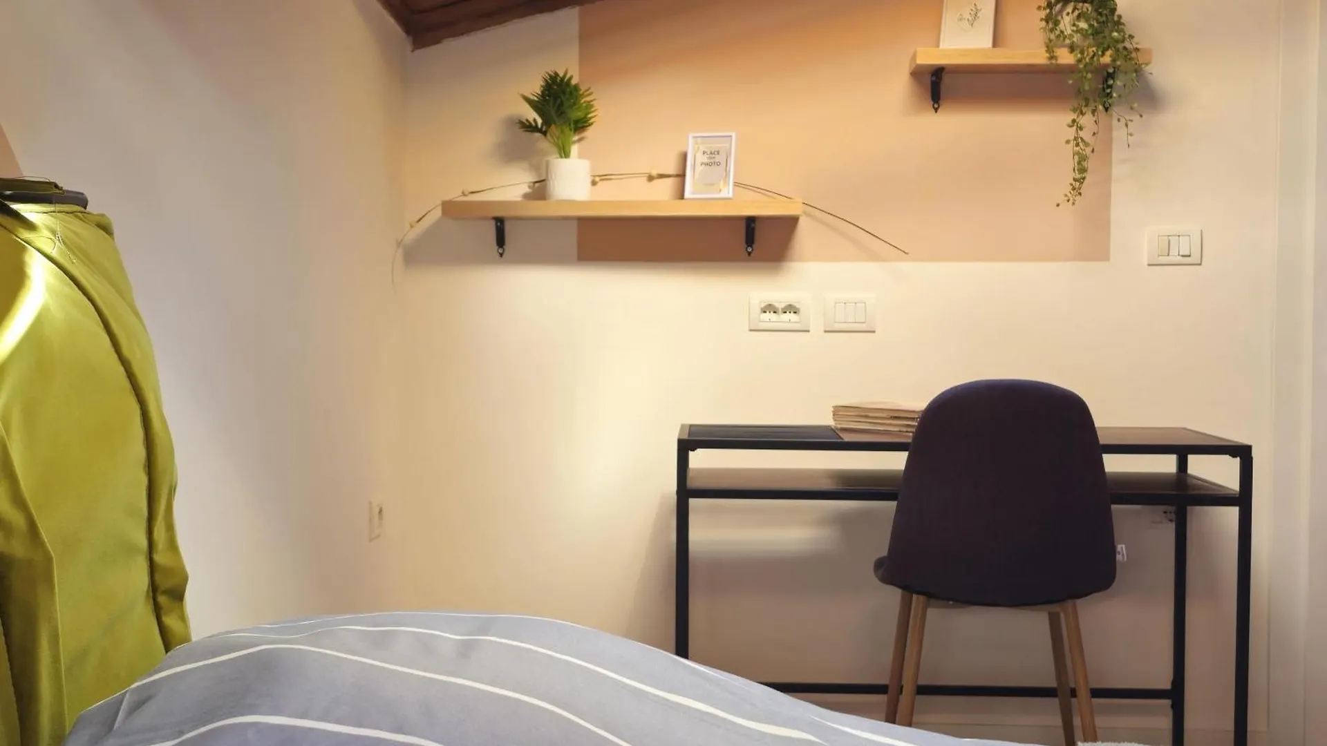 Lulebore Apartament 1 Tirana Albania